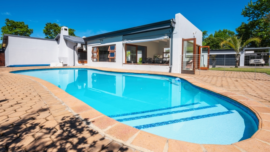 4 Bedroom Property for Sale in Heatherlands Western Cape